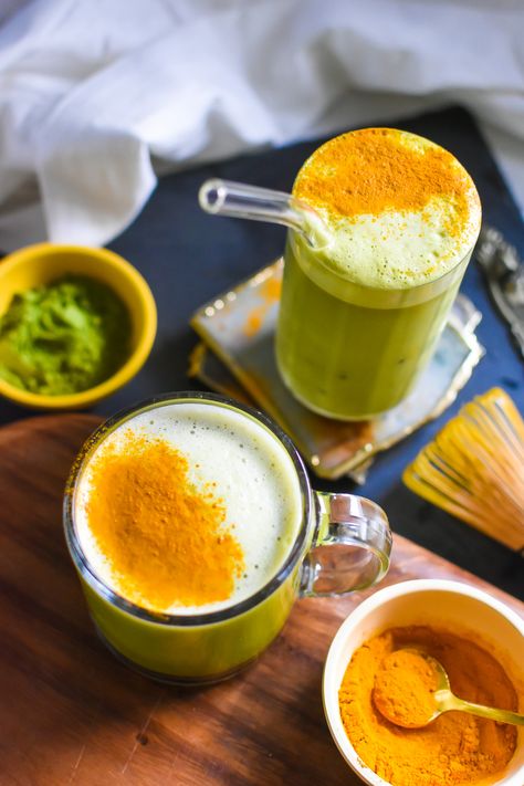 Homemade Turmeric Matcha Latte (Hot or Iced) Matcha Turmeric Latte, Apple Chai Latte, Chai Spice Mix, Matcha Recipes, Chai Tea Recipe, How To Make Matcha, Latte At Home, Tea Latte Recipe, Iced Matcha Latte