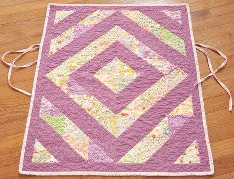 Clover & Violet — Finished Sophie Car Seat/Stroller Quilt {Baby Lydia} Diy Stroller Blanket, Knit Stroller Blanket Free Pattern, Stroller Blanket Knitting Pattern Free, Quick Crochet Stroller Blanket, Doona Car Seat Stroller, Size Of Baby Stroller Quilt, Stroller Quilt, Car Seat Toys, Baby Quilt Tutorials