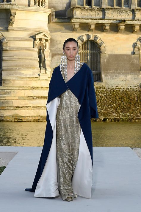 Valentino Fall 2023, Fall 2023 Couture, 2023 Couture, Denim Texture, Valentino Haute Couture, Collection Couture, Valentino Couture, Couture Mode, White Tunic