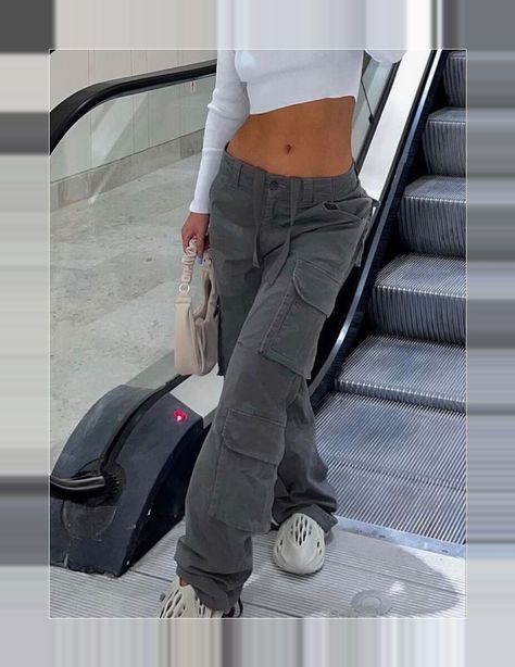 Types Of Trousers, Hip Hop Street Style, Cargo Outfit, High Waist Wide Leg Jeans, Grey Cargo Pants, Cargo Pants Outfit, Autumn Fits, Mode Inspo, Winter Fits