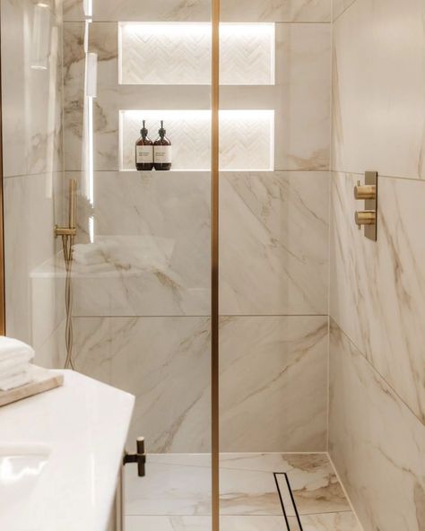 A serene En-suite 🤍 Soft amber tones, custom antique bronze finishes and beautiful marble. The perfect place to reset and recharge each day ✨ #bathroom #ensuite #ensuitebathroom you Bathroom Cladding Ideas, Small En Suite Ideas, Small Marble Bathroom, Small Ensuit, En Suite Ideas, Marble Ensuite, Ensuite Bathroom Ideas Master Bedrooms, Onyx Shower, Toilet And Bathroom Design