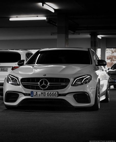 Mercedes Symbol, Mercedes Convertible, Mercedes E63, Cls 63, G 63 Amg, Mercedes Benz Wallpaper, Merc Benz, C 63 Amg, Mercedes C300