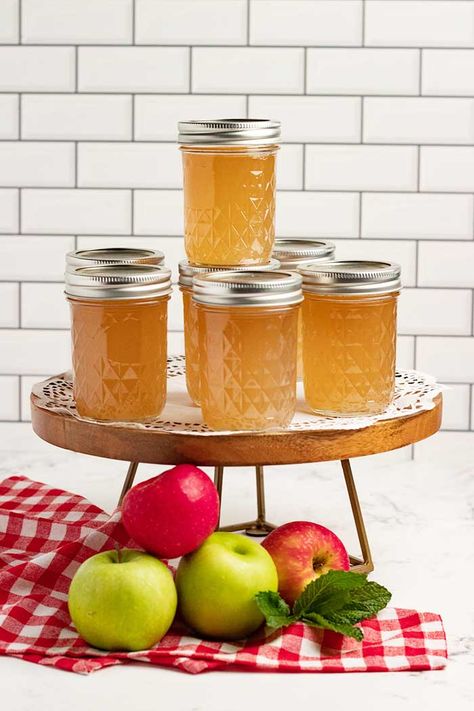 Old Fashioned Apple and Mint Jelly Recipe (Canning Recipe) - Homesteading in Ohio Apple Mint Jelly Recipe, Apple Jelly Recipe, Mint Jelly Recipe, Apple Jelly, Canning Recipe, Apple Mint, Jelly Recipe, Sugar Apples, Jelly Recipes