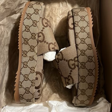 Gucci Angelina Gg Canvas Flatform Slide Sandals Size 7.5 37.5 Eu. Brand New Never Been Worn. 100% Authentic Guaranteed Purchased At Neiman Marcus. Gucci Angelina Slides Outfit, Blue Butterfly Wallpaper, Fav Products, Gucci Slides, Gucci Sandals, Pretty Sandals, Shoes Gucci, Chic Sandals, Butterfly Wallpaper