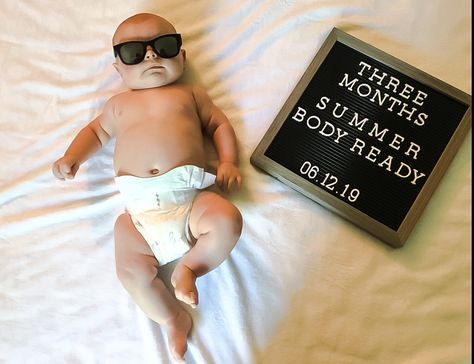 Newborn 3 Months Photo Ideas, 5 Month Milestone Pictures, 2 Month Old Milestone Pictures, 2 Months Milestones Pictures, Baby Three Months Pictures, 2 Month Old Photo Ideas, Three Month Milestones Photo Ideas, Three Months Baby Photoshoot, 3 Month Old Letter Board Ideas