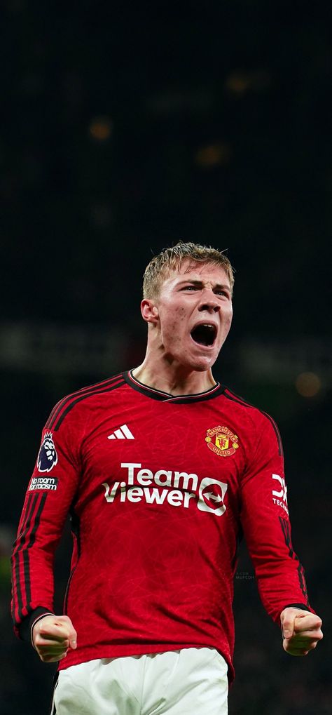 Rasmus Hojlund First Premier League Goal Wallpaper Goal Wallpaper, Manchester United Team, Manchester United Wallpaper, Manchester United Legends, Arsenal Players, Manchester United Football, Football Wallpaper, Man United, Football Soccer