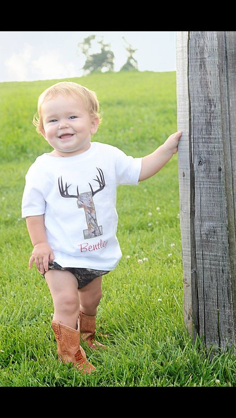 Deer 1st Birthday Boys, Hunting One Year Old Birthday, One Deer Ful Birthday Party Boy, The Big One Deer Birthday Party, Baby Boy Hunting, Deer Birthday Party, Camo Birthday Party, Deer Birthday, Camo Birthday