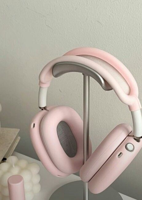 Headphones Pink, Pink Headphones, Cute Headphones, Apple Headphone, White Headphones, Estilo Taylor Swift, Best Headphones, Bath And Body Care, Cute Home Decor