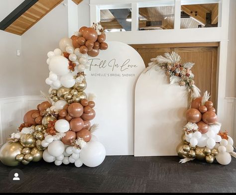 Fall Bridal Shower Decorations, Fall Engagement Parties, Engagement Party Themes, Fall In Love Bridal Shower, Bridal Shower Inspo, Bridal Shower Balloons, Wedding Shower Themes, Bridal Shower Backdrop, Baby Shower Theme Decorations