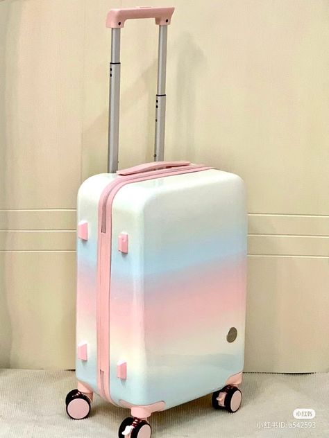 Koper Aesthetic, Koper Traveling Aesthetic, Koper Traveling, Tas Celine, Luggage Sets Cute, 18th Birthday Party Themes, Fancy Bedroom, Cute Suitcases, Stationery Obsession