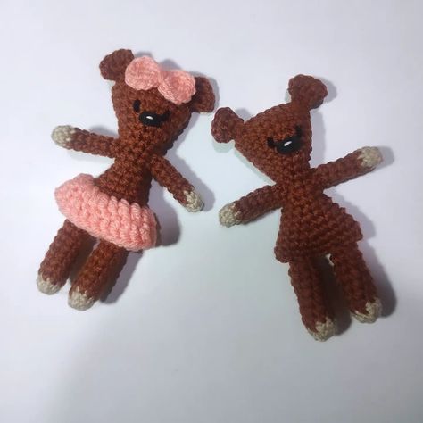 Mr Bean's teddy and Lottie This was one of the cutest custom orders❤️ DM for order/enquiry 💌 . . . . . Tags🏷️: #crochet #amigurumi #crochetteddy #mrbean #crochetlottie #mrbeanteddy #couple #couplekeychain #fyp #explorepage #insta Mr Bean Teddy Crochet, Couples Crochet, Couple Amigurumi, Mr Bean Teddy, Crochet Couple, Crochet Store, Bear Felt, Mr Bean, Crochet Clothing And Accessories