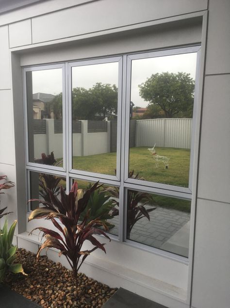 Solar Windows Tinted Windows House, Tinted Glass Window, Windows With Blinds, Residential Window Tint, Tinted House Windows, Solar Windows, Residential Windows, Window Tinting, Apartment Renovation