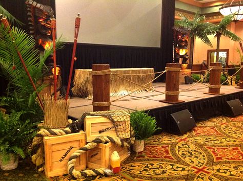 Tropical stage decor; luau stage decor; tiki stage decor Shipwreck Vbs, Vbs Shipwrecked, Survivor Theme, Hawaii Theme, Hawaiian Party Theme, Hawaiian Party Decorations, Island Theme, Hawaiian Theme, Tiki Party