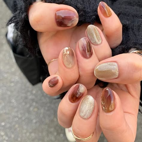 Funky Neutral Nails, Ceramic Nails Design, Honey Nails Design, Pretty Gel Nails, Nail Jewelry, Cool Nails, Nails And Makeup, Fire Nails, Funky Nails