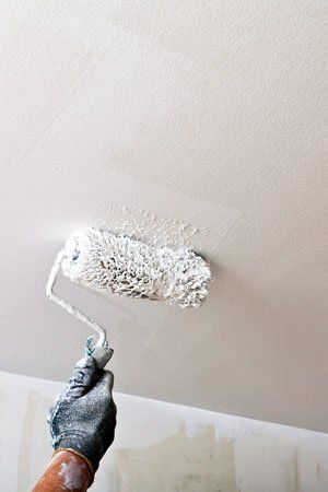 Textured Ceiling Paint, Popcorn Ceiling Repair, Painting Popcorn Ceiling, Popcorn Ceiling Makeover, Diy Sprayer, Painting The Ceiling, Stucco Ceiling, How To Make Popcorn, Covering Popcorn Ceiling