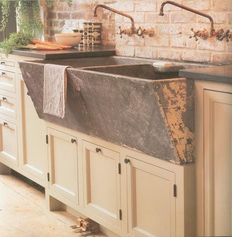 Concrete Sink Kitchen, Hospital Operating Room, Concrete Kitchen Sink, Cement Sink, Sea Villa, Slate Kitchen, Laundry Sinks, Recessed Shelves, Laundry Room Sink