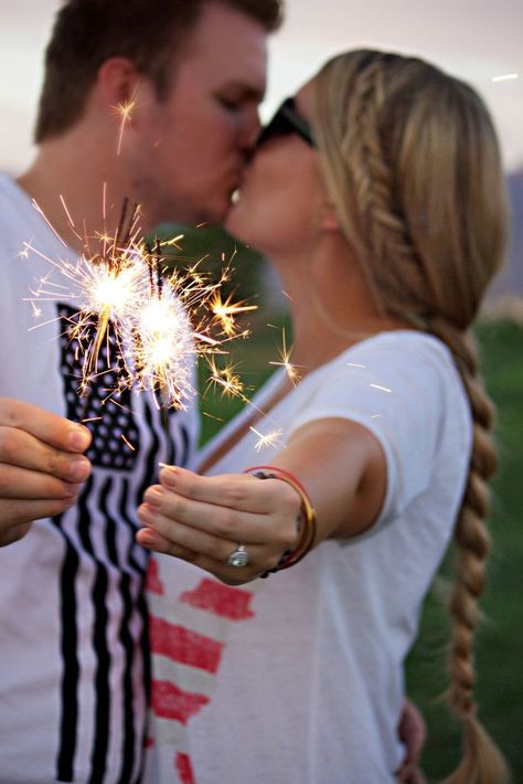 4th Of July Pictures, Floating Paper Lanterns, 4th Of July Pics, July Pictures, 4th Of July Photography, 4th Of July Photos, 13 Colonies, Floating Lanterns, Forth Of July