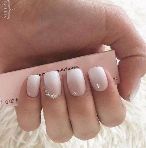 Winter Wedding Nails, Wedding In Fall, Wedding Day Nails, Bridal Nails Designs, Engagement Nails, Wedding Nail Art Design, Light Pink Nails, Wedding Nails Design, Wedding Nail