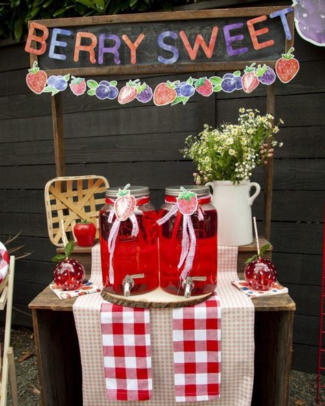 Berry First Birthday Party Activities, Berry Themed Food, Berry Sweet Gender Reveal, Berry First Birthday Food, Party Drink Station, Berry Party, Summer Party Drink, Sweet First Birthday, Polka Dot Balloons