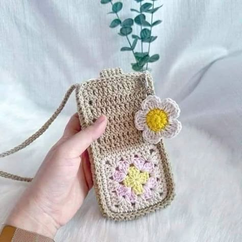 Crochet Small Bag, Crochet Phone Bag, Phone Bag Crochet, Crochet Mini Bag, Crochet Phone Cases, Crochet Mobile, Crochet Case, Diy Embroidery Designs, Crochet Hair Accessories