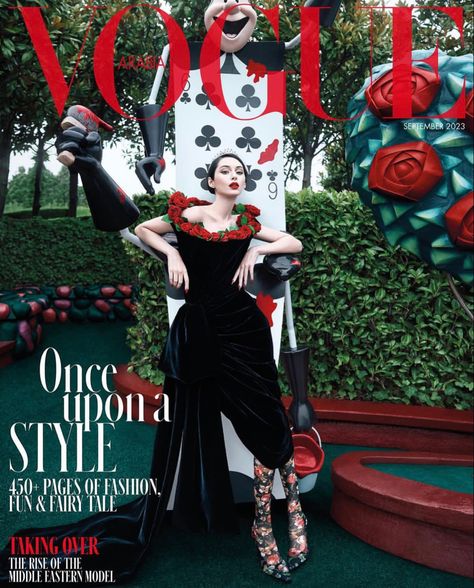 Iconic Vogue Covers, Fall 2023 Couture, Magazine Cover Ideas, Vogue Arabia, Fashion Magazine Layout, 2023 Couture, Cover Of Vogue, Alice In Wonderland Aesthetic, Wonderland Magazine