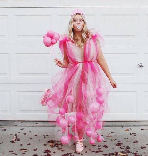 I’m a bubblegum queen! Lollipop Halloween Costume, Diy Candy Costume Women, Candy Queen Costume, Bubble Gum Costume, Bubblegum Costume, Candy Land Costumes, Cotton Candy Costume, Candy Costumes, Diy Costumes Kids