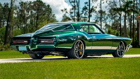 1972 Buick Riviera for sale at Kissimmee 2023 as U98 - Mecum Auctions Buick Riviera For Sale, Futuristic Cars Concept, Buick Gs, Buick Riviera, Us Cars, Futuristic Cars, Car Auctions, Motor Company, Mecum Auction