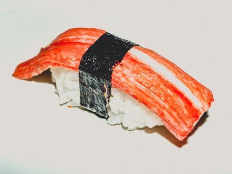 What is Kanikama (Surimi)? - Easy Homemade Sushi Surimi Sushi, Easy Homemade Sushi, Fake Crab, Tempura Sushi, Chicken Boy, Sushi Roll Recipes, Fish Wrap, Summer Hacks, Crab Stick