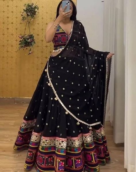 navratri chaniya choli for sale link in highlights . . . . . . . . #instagram #pinterest #traditional #outfit #fashion #style #blog #black #blackpink #diy #grwm #navratrichaniyacholi #navratri_lehenga_choli_dupatta #traditionalwear #lehenga #ｄｅｓｉｌｏｏｋ Garba Outfit, Georgette Lehenga, Navratri Chaniya Choli, Traditional Outfit, Desi Fashion Casual, Ghagra Choli, Black Work, Chaniya Choli, Desi Fashion