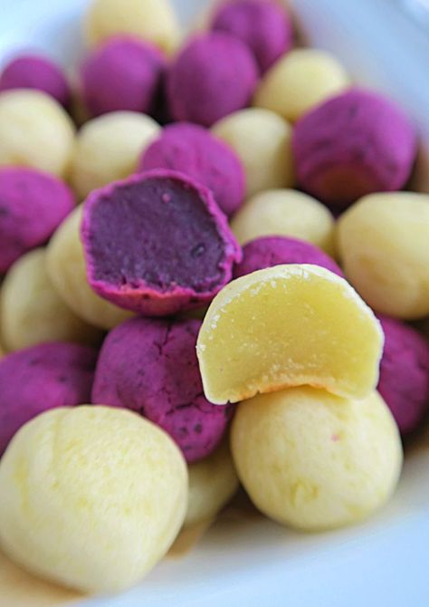 Mochi Balls Recipe, Baked Mochi, Mochi Balls, Fancy Treats, Dole Recipes, Ube Recipes, Mochi Recipe, Mochi Cake, Taiwanese Cuisine