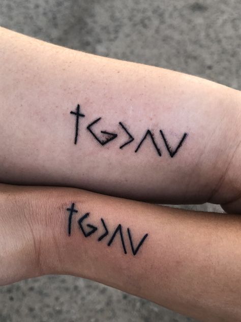 Bff matching tattoos 💛👯‍♀️ #GodIsGreaterThanTheHighsAndLows Cross Couple Tattoos, Cross Matching Tattoos, Christian Couples Tattoos, Christian Sister Tattoos, Small Matching Tattoos For Family, Christian Best Friend Tattoos, Christian Matching Tattoos, Matching Christian Tattoos, Matching Cross Tattoos