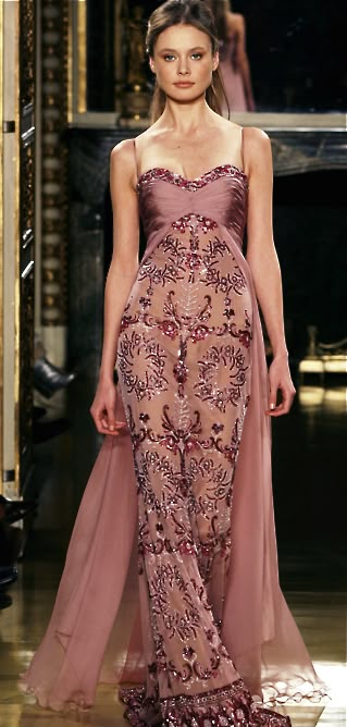 Refined Feminine Aesthetic, Nontraditional Prom Dresses, Vintage Runway Dresses, Summer Runway Fashion, Look Gatsby, Catwalk Dress, Zuhair Murad Haute Couture, Dress Bodice, Full Length Dress