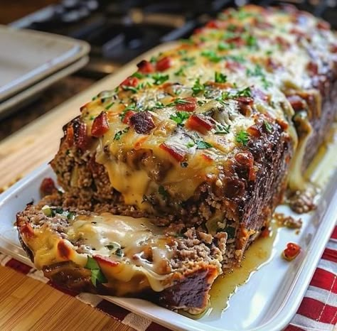 Cheesesteak Meatloaf, Perfect Meatloaf, Good Meatloaf Recipe, Best Meatloaf, Philly Cheese, Philly Cheesesteak, Meatloaf Recipe, Provolone Cheese, Delicious Sandwiches