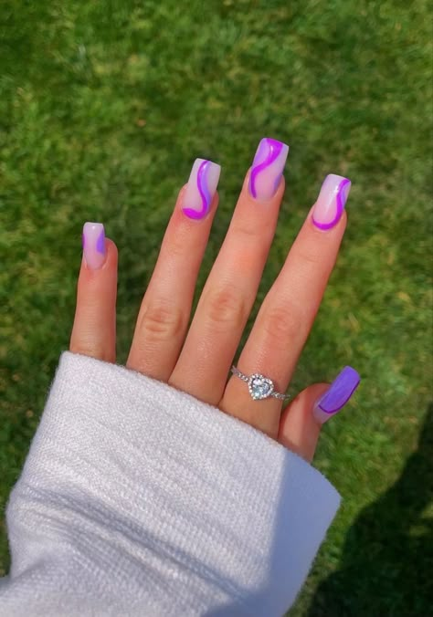 purple swirl design nails White Fingernails, Dope Nail Designs Purple, Nail Designs Purple, White Swirl Nails, Swirl Nails, Skull Nails, Purple Acrylic Nails, Nails Purple, Purple Nail Designs