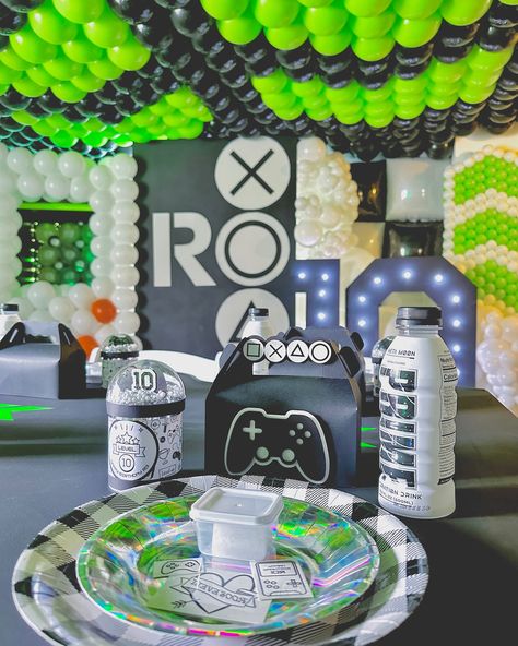 Ready to level up your party game? 🎮✨ I had a blast creating this epic gamer-themed decor, from the balloon ceiling to the controller details! Whether you’re team XBOX, PlayStation, or just here for the vibes, this setup brings the ultimate gaming experience to life. Time to press play on unforgettable memories! 💚🖤 #LevelUpYourParty #GamerVibes #EpicBalloonDecor #PartyGoals #GameNightReady #PARTYWITHME Video Game Theme Party, Game Themed Party, Game Theme Party, Game Truck Birthday Party, Urban Air, Balloon Ceiling, Video Game Party, Game Party, Press Play