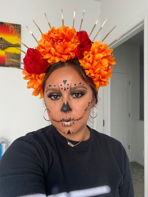 Day of the dead catrina look Day Of The Dead Face Painting Easy, Easy Katrina Makeup, Easy Diy Day Of The Dead Makeup, Basic Day Of The Dead Makeup, Simple Day Of The Dead Outfit, Day If The Dead Makeup Easy, Day Of The Dead Makeup Tutorial Easy, Easy Day Of The Dead Outfit, Day Of The Dead Kids Makeup