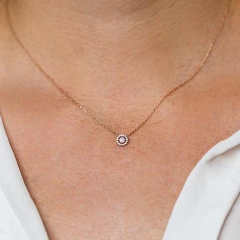 local eclectic | Rose gold Jewelry Necklace Simple, Diamond Pendants Designs, Modern Gold Jewelry, Pearl Jewelry Necklace, Gold Fashion Necklace, Gold Jewelry Simple, Sterling Necklaces, Classy Jewelry, White Gold Necklaces