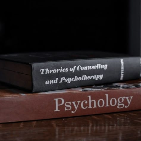 Job Aesthetic Psychology, Counseling Psychologist Aesthetic, Psychology Project Ideas, Psychologist Job, Female Psychologist Aesthetic, High School Psychology, Psychology Project, Psychology Aesthetic, Psychology Experiments