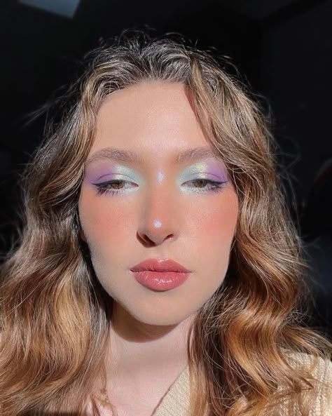 Light Blue Makeup Ideas, Lover Inspired Makeup, Ren Faire Makeup, Halo Glow Liquid Filter, Kush Mascara, Brow Sculpting, Micro Brow Pencil, Boho Makeup, Escape Pod