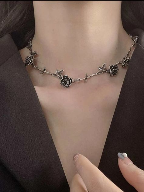 Prom 2024, Silver Flower Necklace, Necklace Gothic, Dark Rose, Vintage Punk, Rose Necklace, Vintage Elegance, Anniversary Present, Fairy Grunge