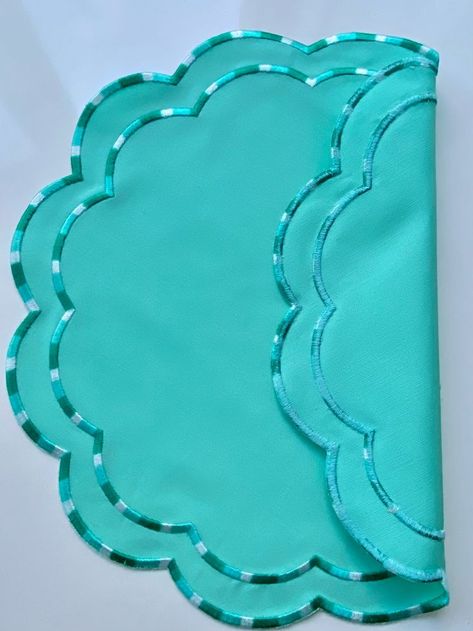 ▪️ Green linen table mats with wavy green trim. ▪️ Perfect linen touch for parties, wedding, coffee, engagement, Easter, baby shower party tables ▪️ Placemats Measures app.;14"x14" (35x35 cm) Scalloped Edge Placemat. ▪️ Placemat Set 4,6,12. Wedding Coffee, Easter Baby Shower, Table Party, Party Place, Easter Baby, Party Places, Placemat Sets, Party Table, Scalloped Edge