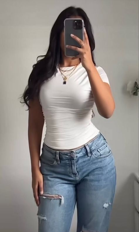 White Top Outfit, Latina Fashion Outfits, Mode Zara, Cute Everyday Outfits, Cute Simple Outfits, Cute Summer Outfits, Basic Outfits, Teenage Fashion Outfits