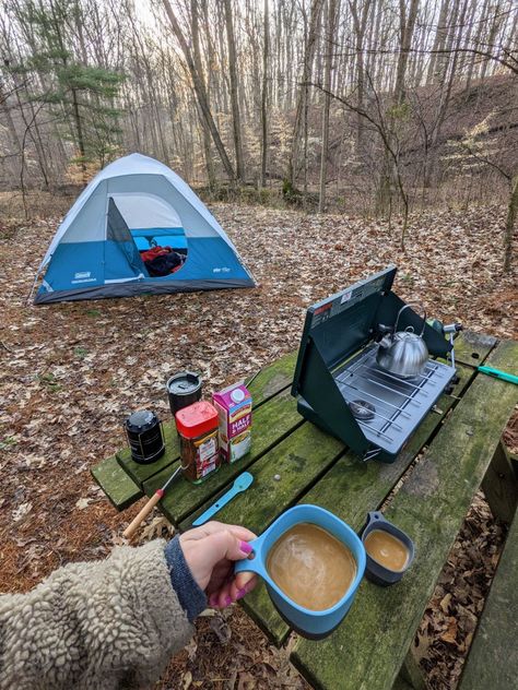 Solo Camping Aesthetic, Fall Camping Aesthetic, Simple Camping Meals, Camping In The Cold, Camping In Forest, Camping Dinner Ideas, Tent Camping Aesthetic, Forest Trip, Vw Minibus