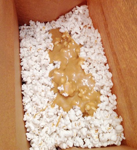 Carmel Popcorn Recipe, Caramel Corn Easy, Carmel Popcorn, Snack To Make, Cracker Jack, Cracker Jacks, Snacks To Make, Caramel Corn, Popcorn Recipes