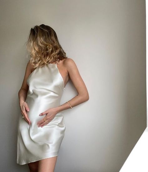 TINA MARIA on Instagram: "Happy 5th birthday @nakdfashion 🍰 I just got a birthday code for you guys giving you 30% off on your purchase. Use tinamaria30 🤍 Code is valid until 1st of March. #nakdfashion" Pregnancy Aesthetic, Pregnant Bridesmaid, Happy 5th Birthday, Dresses Aesthetic, Pregnant Couple, Future Mom, Pregnancy Outfits, Blonde Women, Couples Poses For Pictures