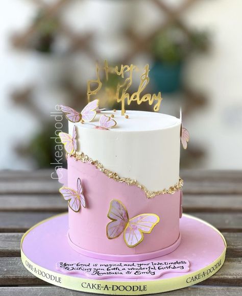 Cake Designs Birthday Women Beautiful, Butterfly Cake Designs Birthday, 45th Birthday Cake Ideas For Women, Girly Birthday Cakes For Kids, Butterfly Cake Design, Birthday Cake For Daughter, Lilac Cake, Butterfly Theme Cake, Cake Butterfly