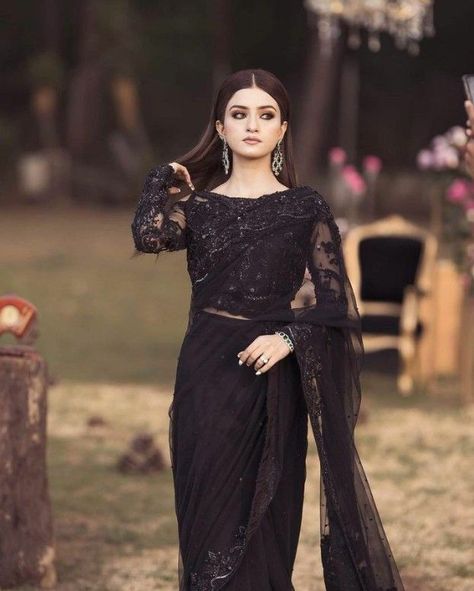 Black Saree Designs, Black Sari, Fancy Black Dress, Sarees For Girls, Latest Bridal Dresses, Fancy Sarees Party Wear, Pakistani Fancy Dresses, Beautiful Pakistani Dresses, Saree Designs Party Wear