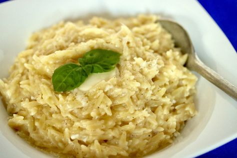 Orzo with egg, butter and cheese Pastina Recipes, Egg Butter, Orzo Recipes, Butter Pasta, Egg Pasta, Food Contest, The Goose, Small Pasta, Family Cookbook