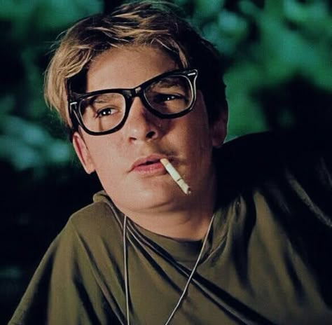 Teddy Duchamp, Stand By Me Movie, Chris Chambers, 80s Pictures, 90s Films, Corey Feldman, 90s Boys, 80s Celebrities, Motel Room