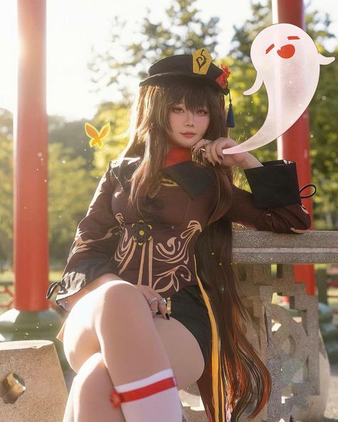 Hu Tao Ms Hina Genshin Cosplay, Genshin Cosplay Hu Tao, Hi Tao Cosplay, Hu Tao Royale High Cosplay, Hu Tao Reference, Hu Tao Cosplay Makeup, Hu Tao Pose, Cute Cosplay Poses, Hutao Cosplay